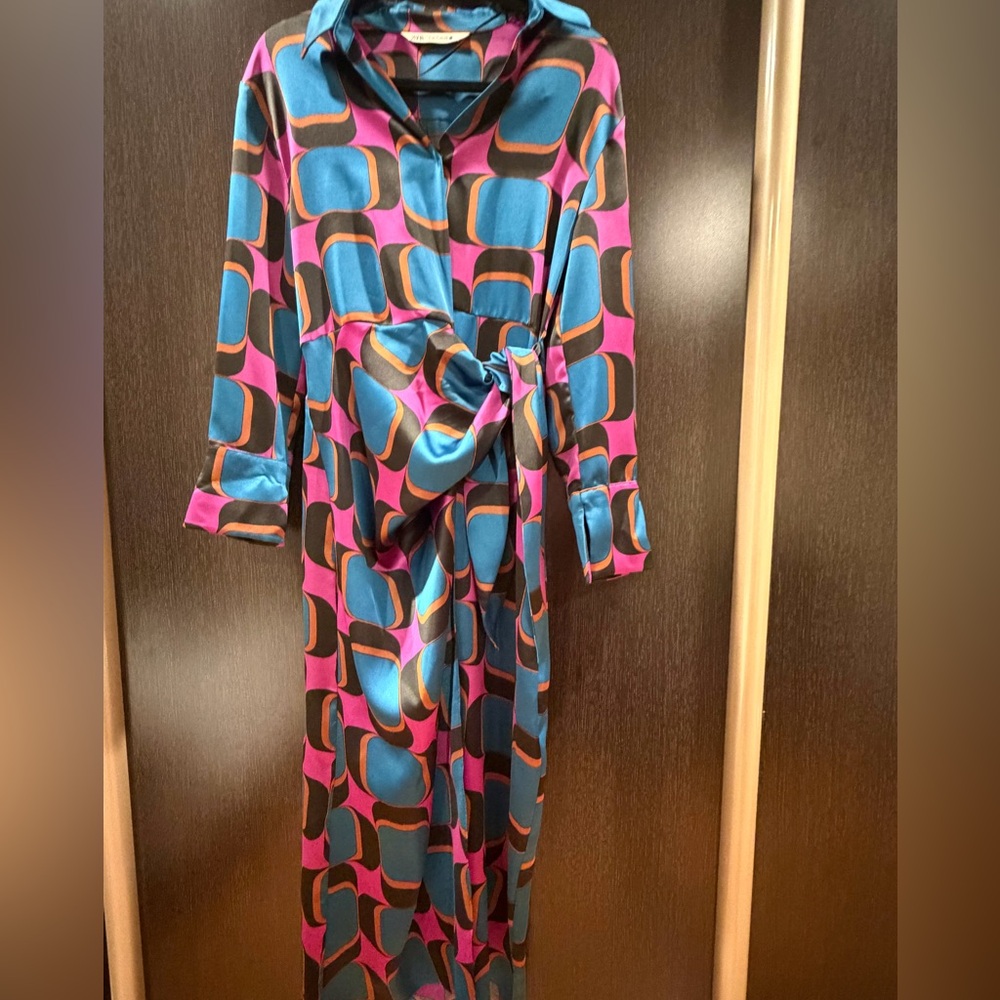 Zara Blue and Orange Patterned Top